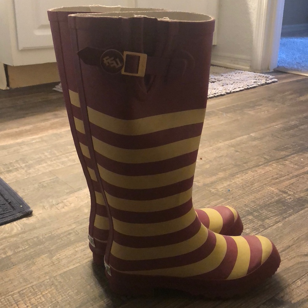 FSU women’s rain boots.